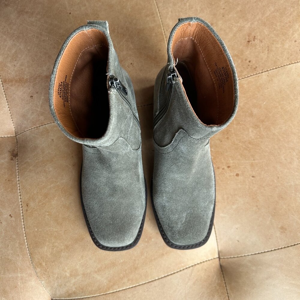 Lucky Brand Suede Ankle Boots Earthy Minimal Classic, US 4.5 - Picture 4 of 13